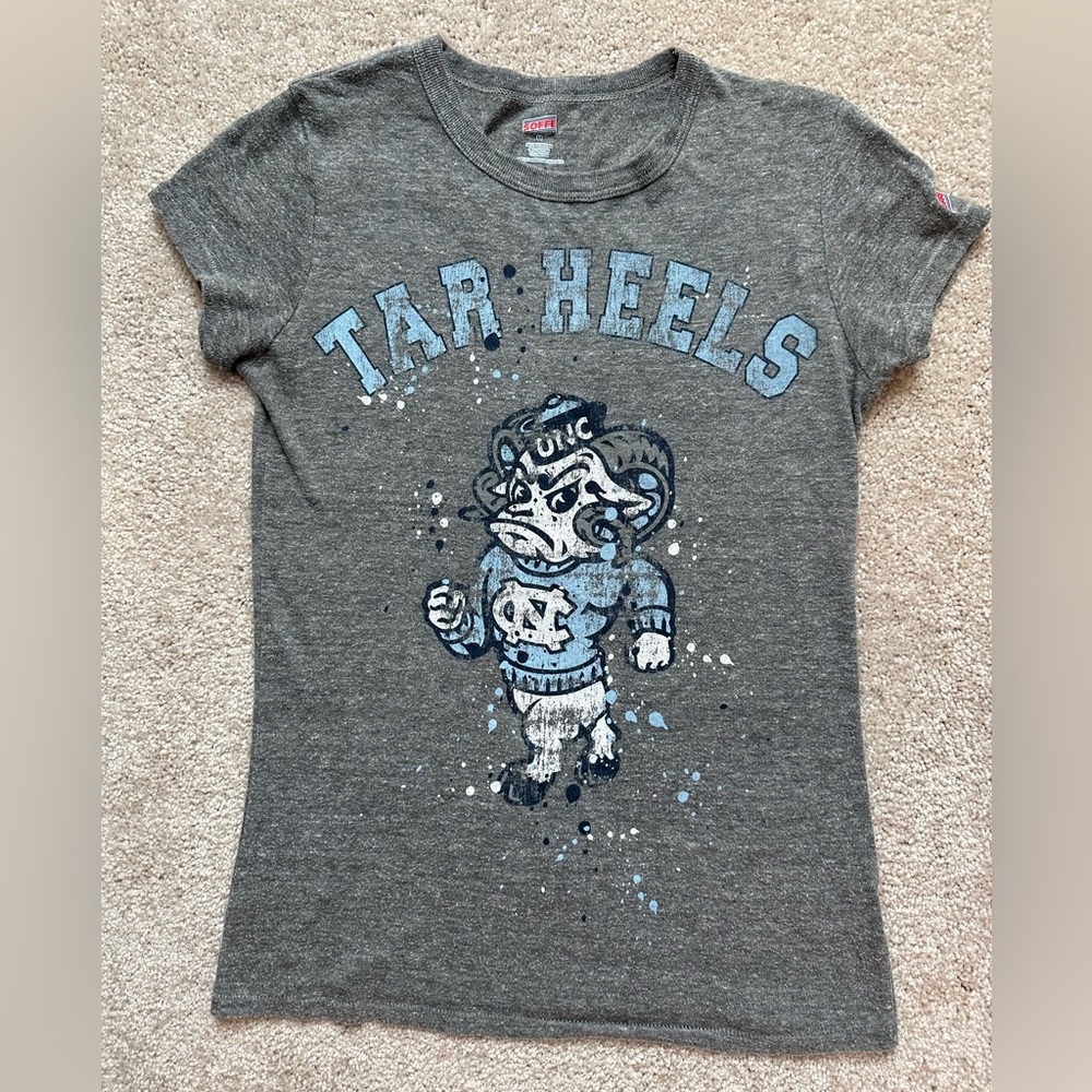 Super soft Soffe Tarheels Girls T-Shirt Size M